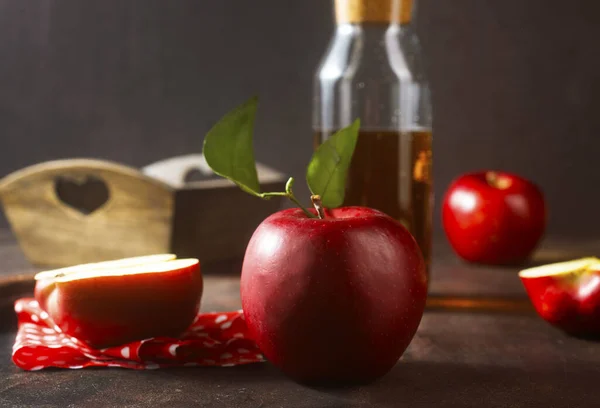 Red Apples Fresh Fruit Ripe Red Apples Table — Stock Photo, Image