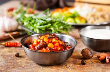 Chili con carne. Fasulyeli Meksika güveci