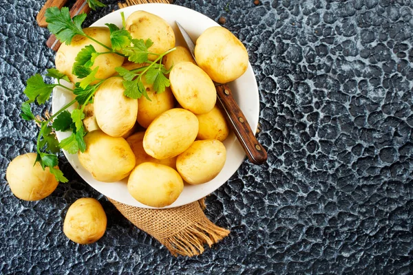 Patata Cáscara Patata Cuenco Patata Cruda Para Hornear —  Fotos de Stock