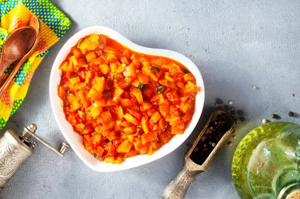 Cenoura Batatas Abobrinha Cozida Pimenta Com Molho Tomate — Fotografia de Stock
