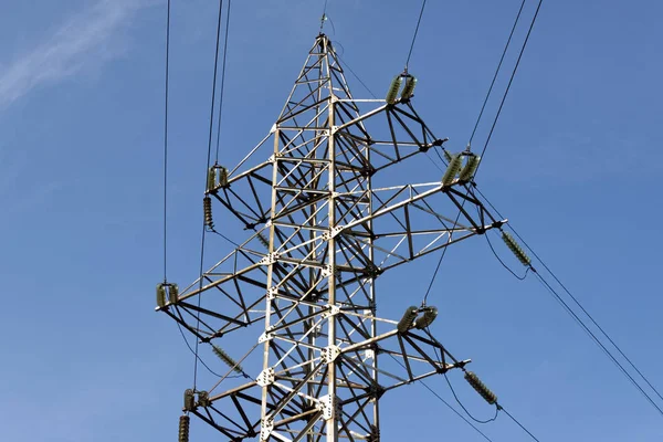 Torre de transmissão de eletricidade — Fotografia de Stock