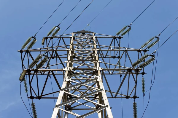 Torre de transmissão de eletricidade — Fotografia de Stock