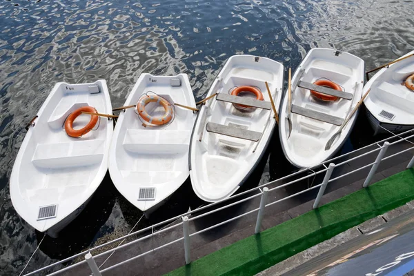 Kharkiv Ucrania Mayo 2016 Barcos Río Están Listos Para Alquilar — Foto de Stock