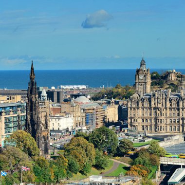 Edinburgh şehir çatı görünümü