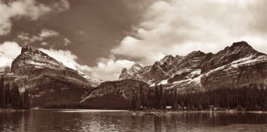 Yoho Milli Parkı panorama