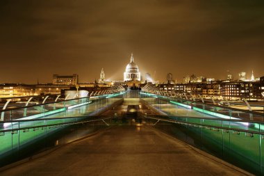 Millennium Bridge and St Pauls