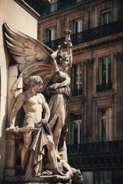 Paris Opera tarihi heykeli