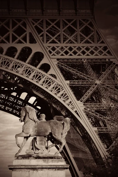 Eiffel Tower closeup — Stock Photo, Image