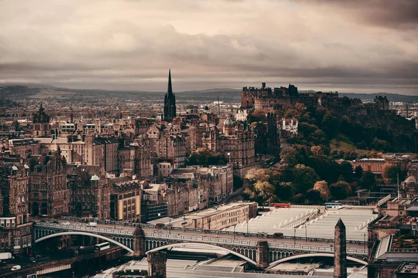 Skyline van de stad Edinburgh — Stockfoto