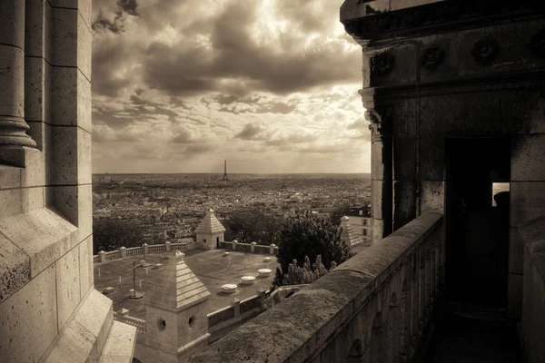 Utsikt från toppen av Sacre Coeur Cathedral — Stockfoto