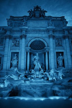 Trevi Çeşmesi, Roma