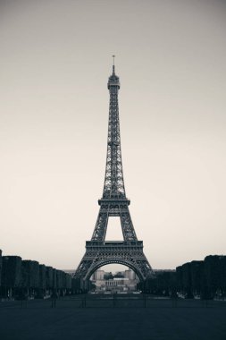 Paris 'teki Eyfel Kulesi