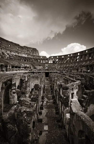 Inside Colosseum Visa — Stockfoto