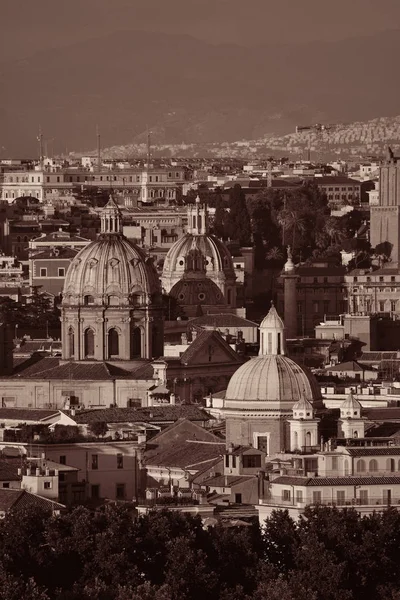 Roma vista sul tetto — Foto Stock