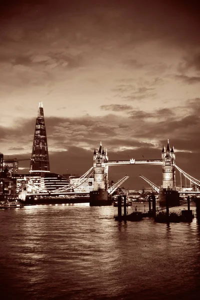 Thames Tower Köprüsü — Stok fotoğraf