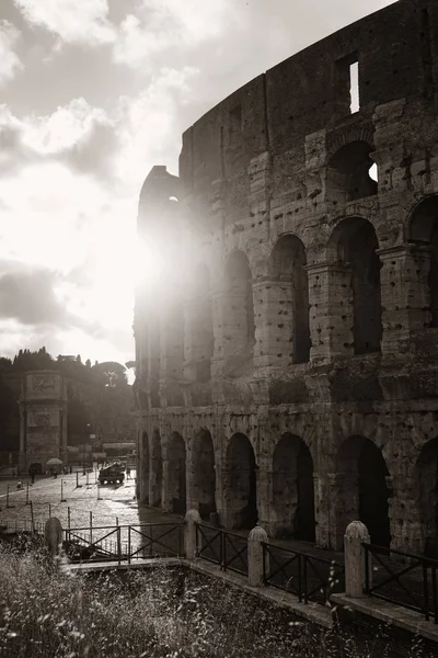 Известный Колизей Рим — стоковое фото