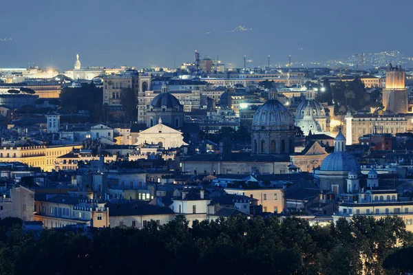 Roma com arquitetura antiga — Fotografia de Stock