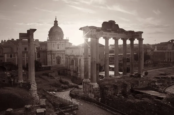 Fórum de Roma com ruínas — Fotografia de Stock