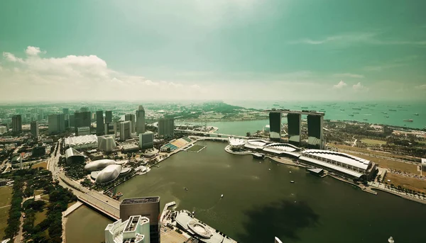 Singapore met stedelijke gebouwen — Stockfoto