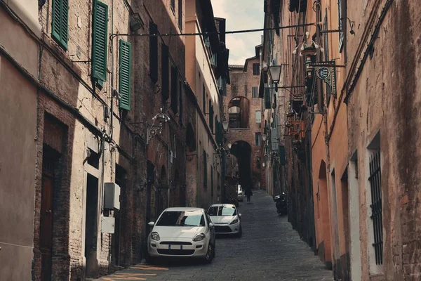 Вид на улицу Сиены — стоковое фото