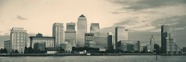 Canary Wharf affärsdistrikt — Stockfoto