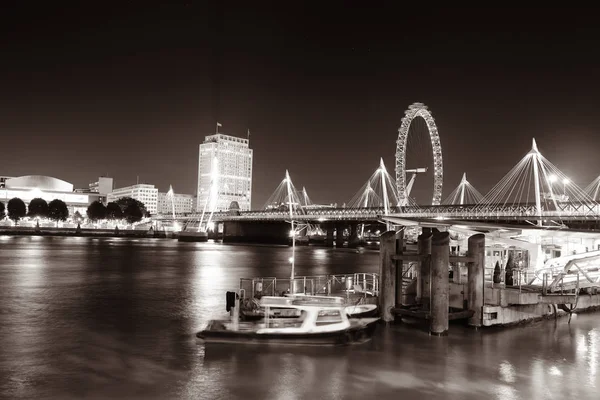 Rivière Thames la nuit — Photo