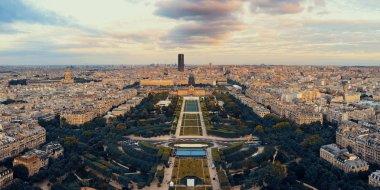 Paris çatı görünümü 