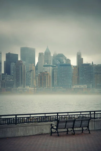 New York'un şehir sis — Stok fotoğraf