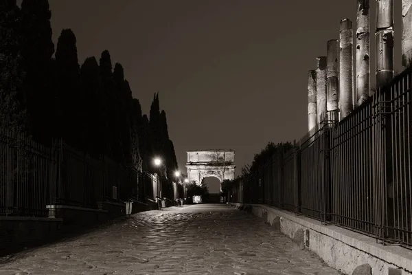 Rómában Titus diadalíve — Stock Fotó