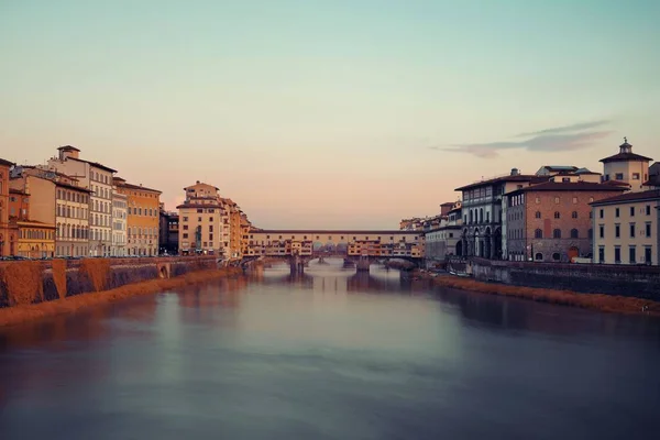 Firenze, Ponte Vecchio megtekintése — Stock Fotó