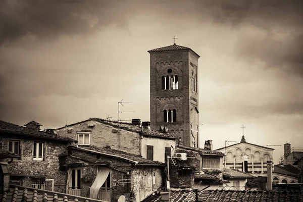Lucca Torre della Chiesa San Pietro — Foto Stock