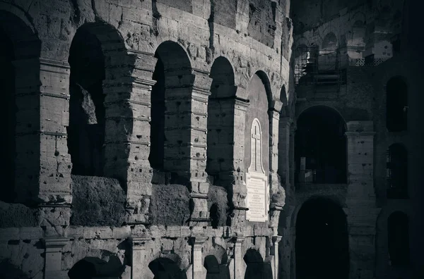 Antique Colosseum in Rome — Stock Photo, Image