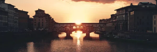 弗洛伦斯 Ponte Vecchio 视图 — 图库照片