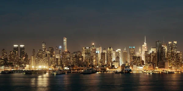 Skyline Midtown sobre el río Hudson — Foto de Stock