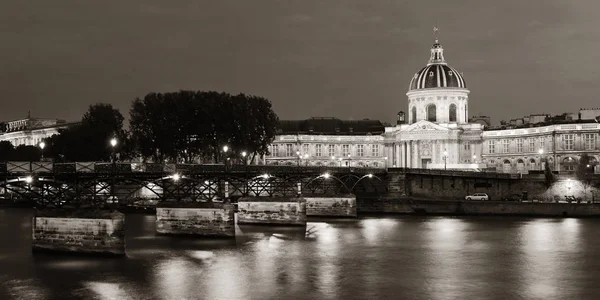 Uitzicht op de Seine rivier — Stockfoto