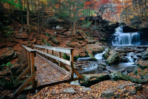 Scenic sutumn waterfalls — Stock Photo, Image