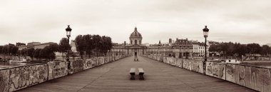 River Seine görünümü Paris