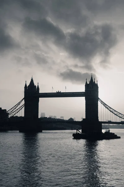 Tower Bridge w Londynie — Zdjęcie stockowe