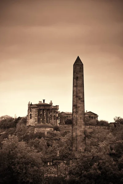 Calton Hill in Edinburgh — Stock Photo, Image