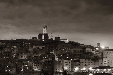 Akşam Katedrali'nde Siena