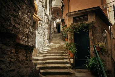 Cinque Terre 'deki Riomaggiore sokağı