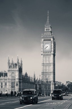 Westminster Köprüsü'nde Vintage taksi