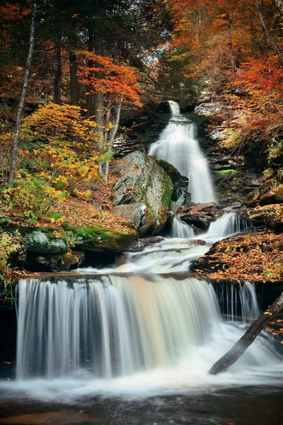 Autumn waterfall in park — Stock Photo, Image
