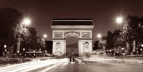 Arco do Triunfo e panorama de rua — Fotografia de Stock