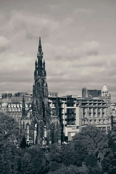 Scott-denkmal in edinburgh — Stockfoto