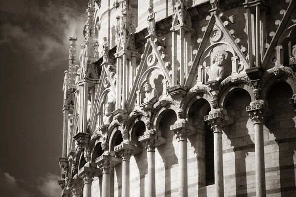 Torre inclinada en Pisa —  Fotos de Stock