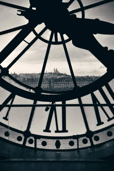 Γιγαντιαίο πύργο του ρολογιού στο Παρίσι — Φωτογραφία Αρχείου