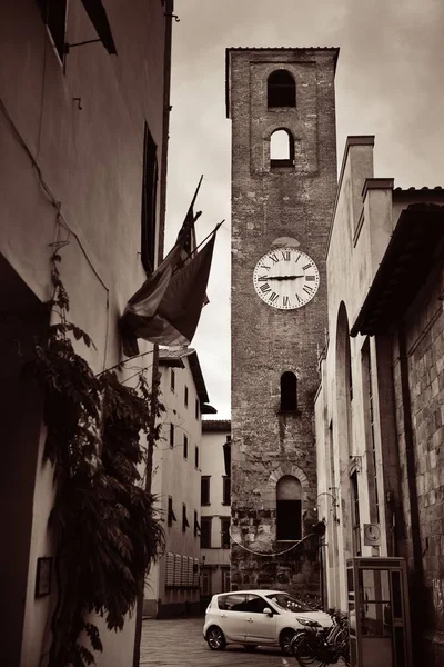 Dzwonnica w Lucca, Włochy — Zdjęcie stockowe