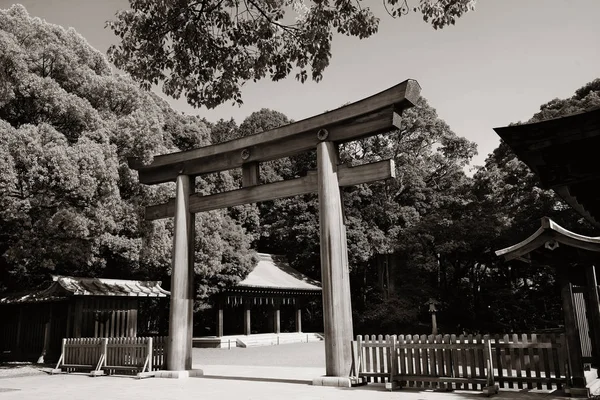 Portal do Santuário Meiji Jingu. Tóquio — Fotografia de Stock