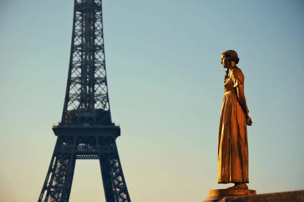 Torre Eiffel em Paris — Fotografia de Stock